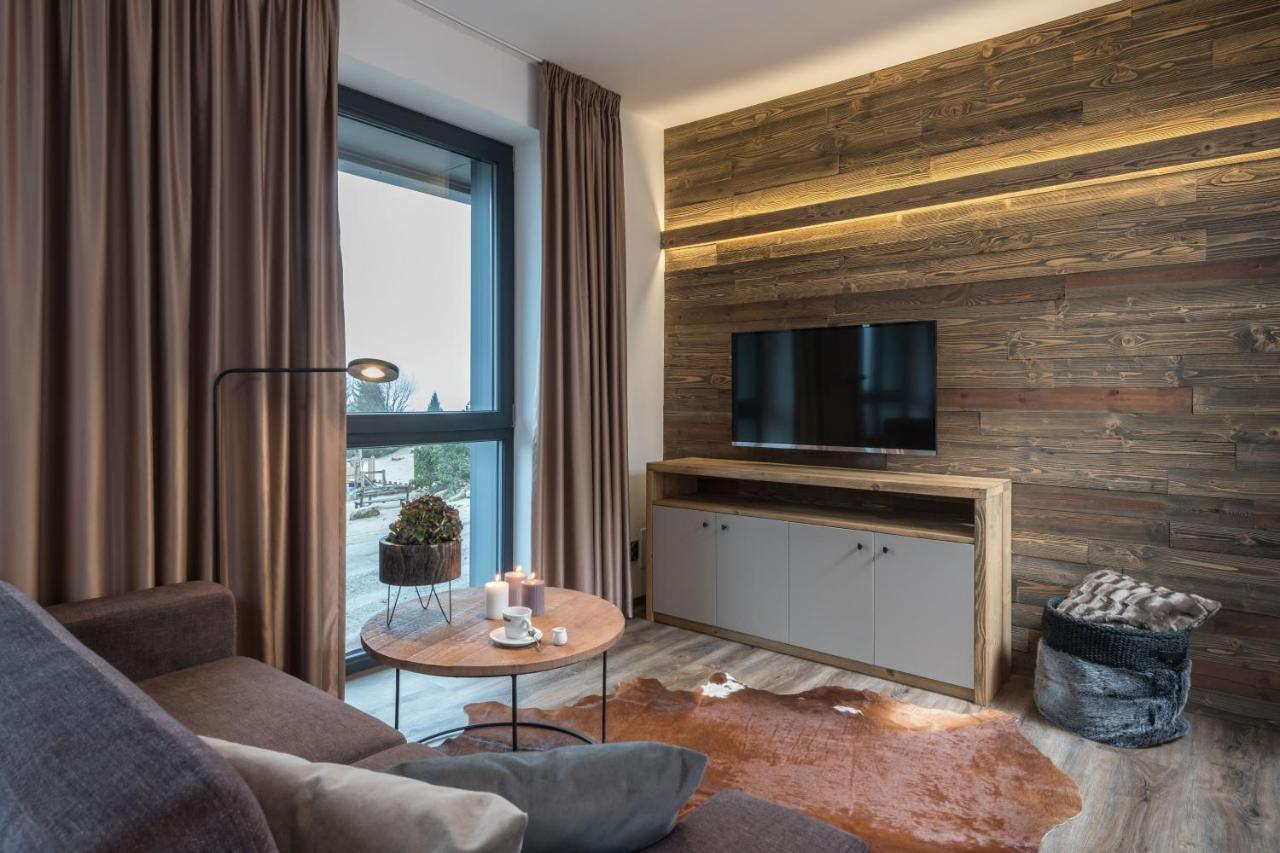 Hotel Kralovka Bedřichov エクステリア 写真
