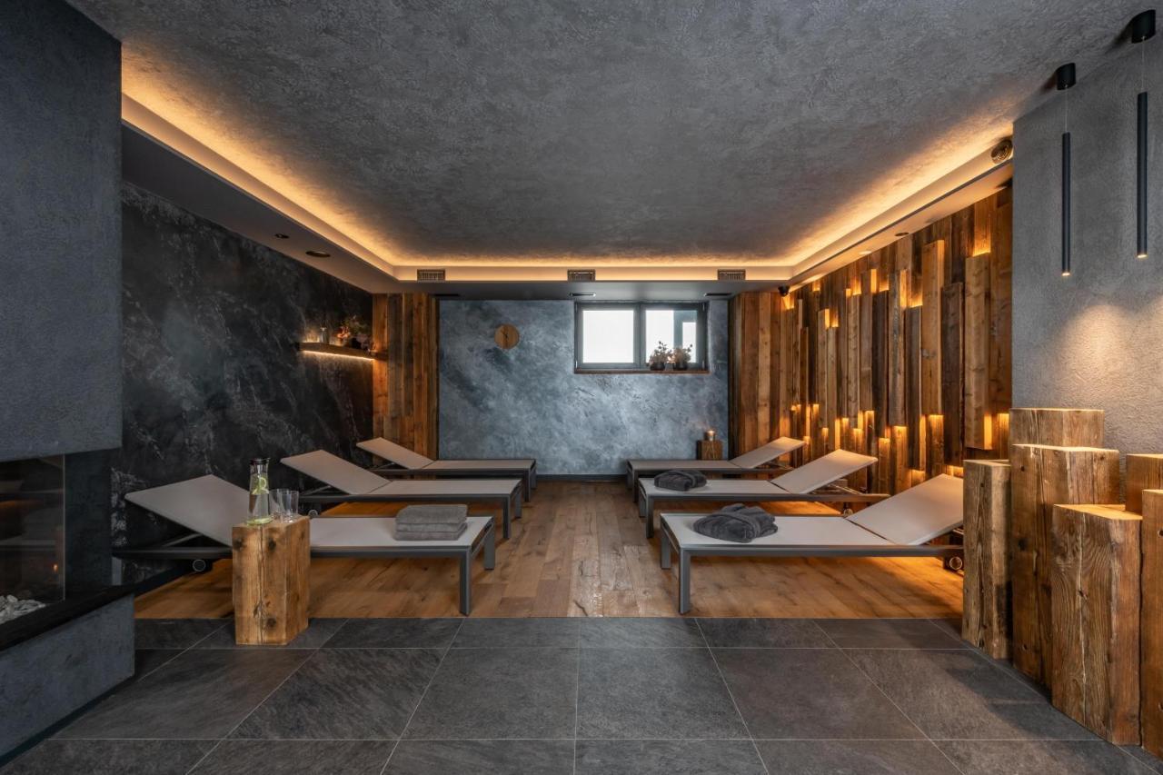 Hotel Kralovka Bedřichov エクステリア 写真